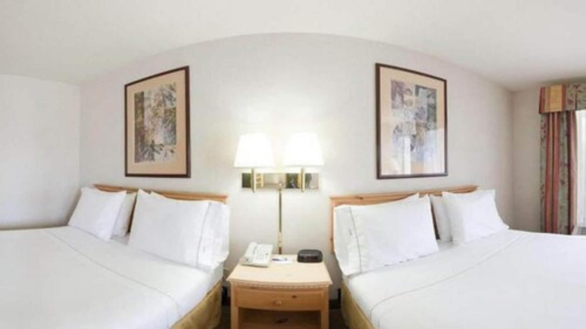 Holiday Inn Express Roseburg By Ihg Esterno foto