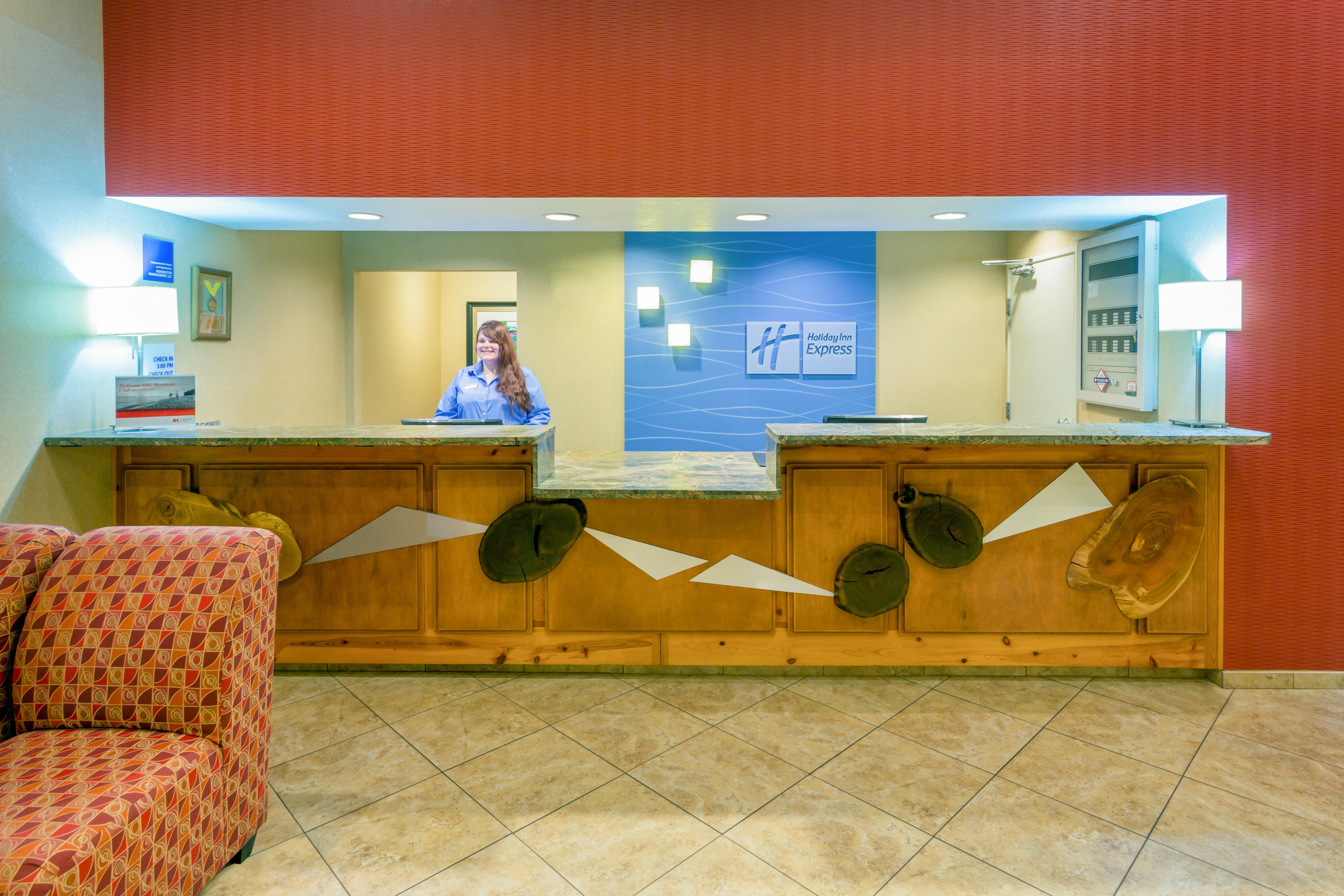 Holiday Inn Express Roseburg By Ihg Esterno foto