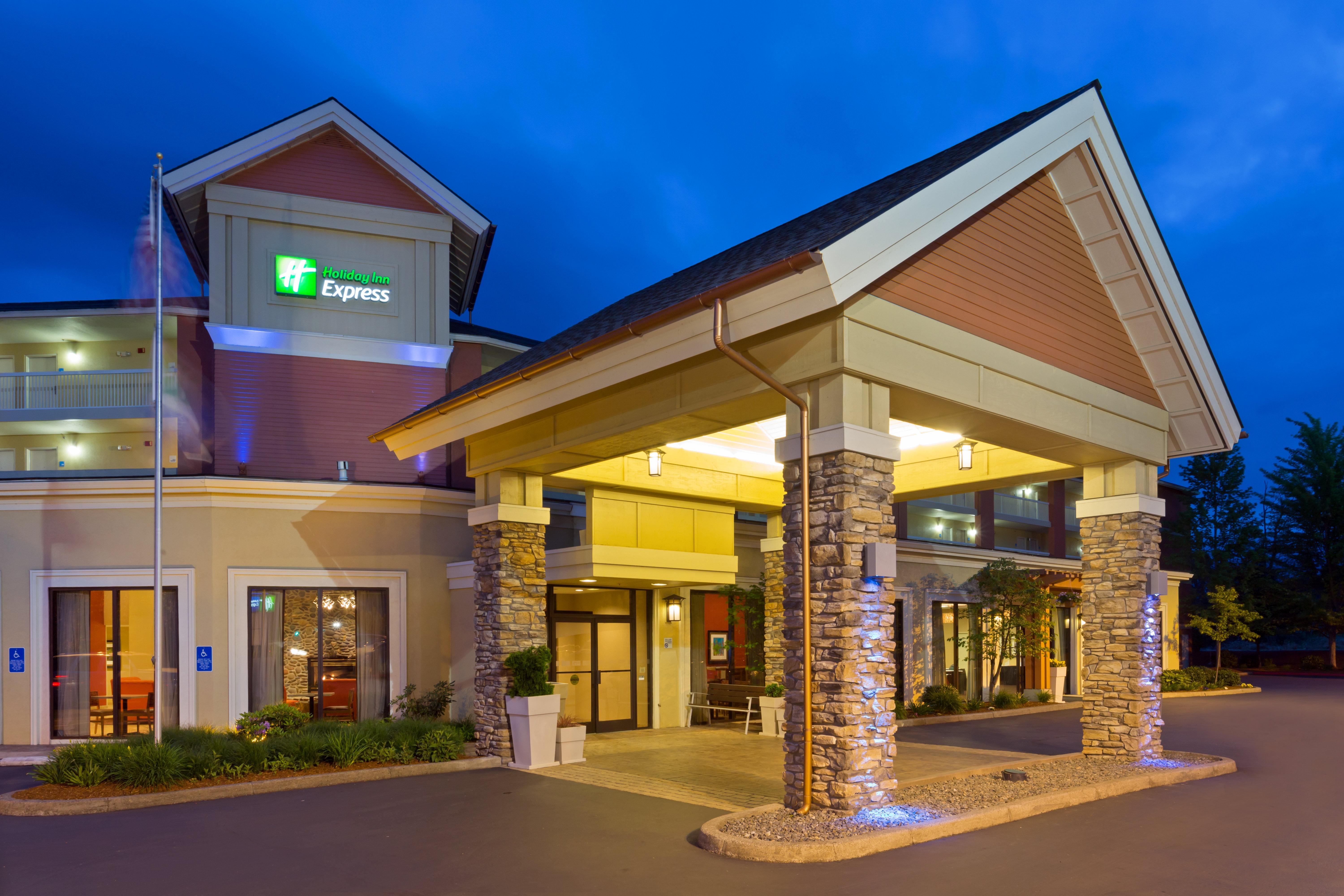 Holiday Inn Express Roseburg By Ihg Esterno foto