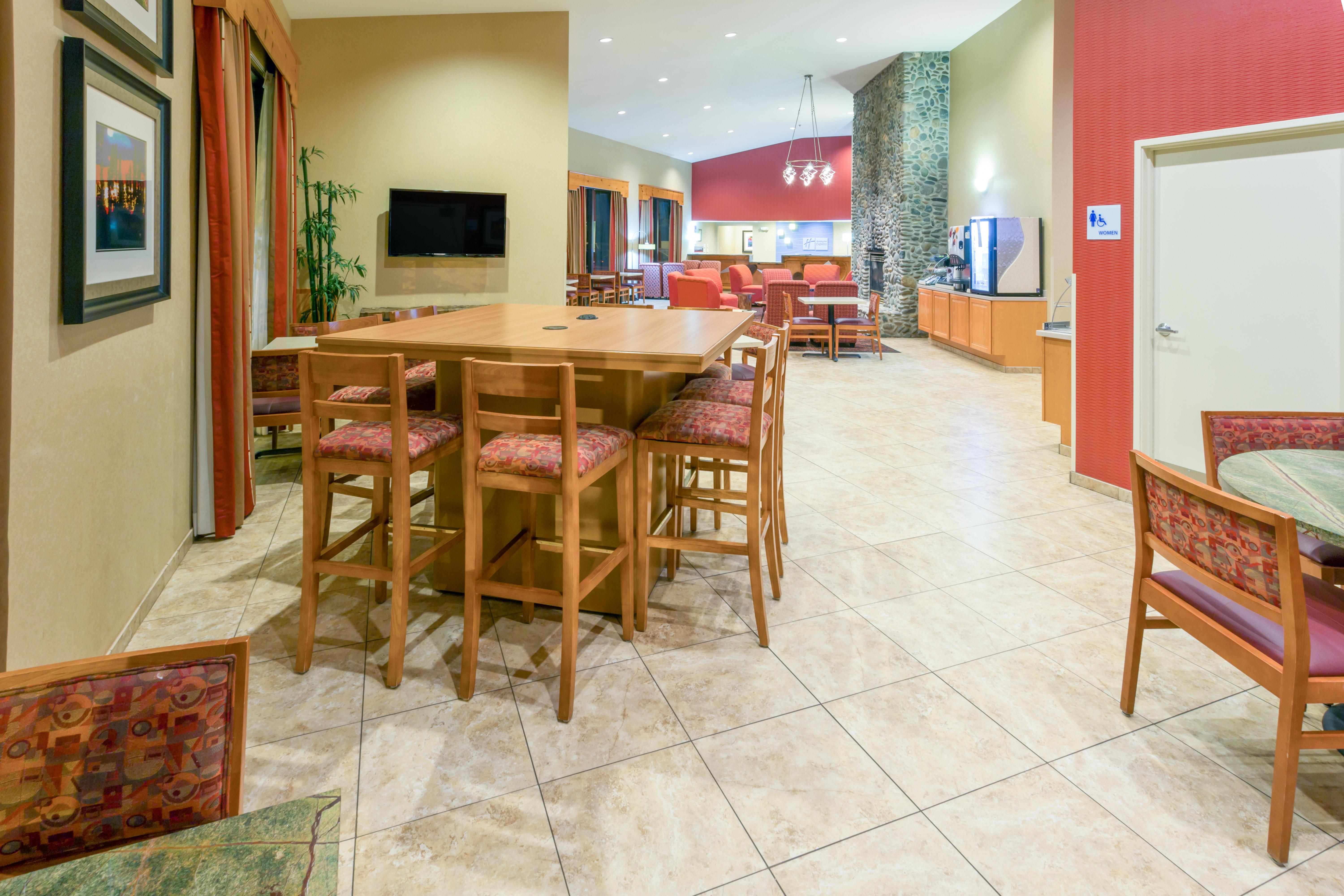Holiday Inn Express Roseburg By Ihg Esterno foto