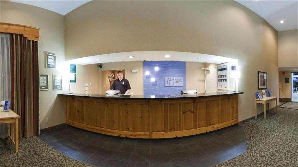 Holiday Inn Express Roseburg By Ihg Interno foto